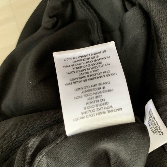 Unique and Classic jumpsuit with side slits - Picture 9 of 10